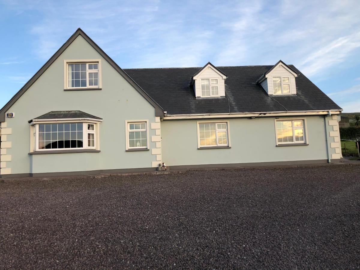 Skellig Port Accommodation - 1 Studio Bed Apartment Portmagee Exterior photo