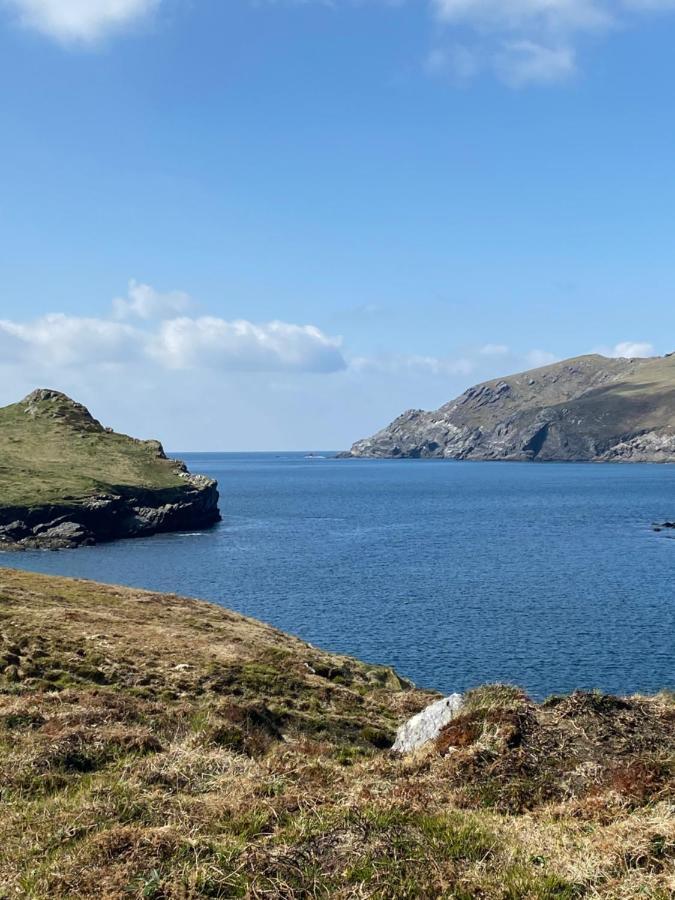 Skellig Port Accommodation - 1 Studio Bed Apartment Portmagee Exterior photo